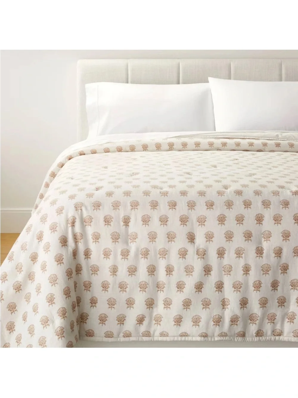 NIB / King Lofty Slub Woodblock Print Floral Quilt   designed with Studio McGee